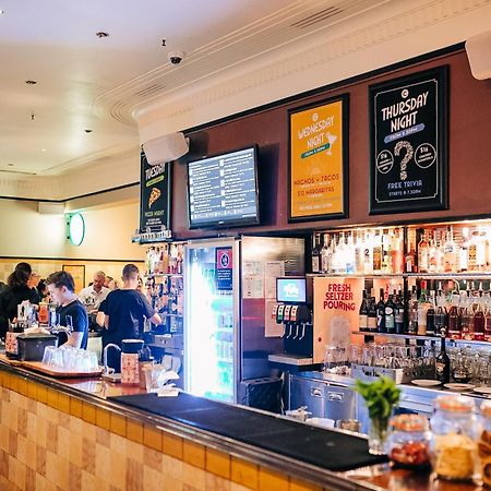 Clarendon Hotel ニューカッスル エクステリア 写真