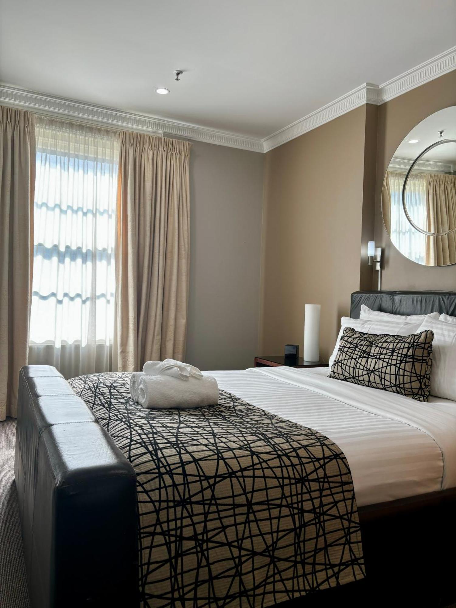 Clarendon Hotel ニューカッスル エクステリア 写真